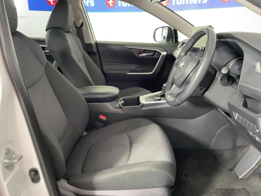 Photo '16' of Toyota Rav4