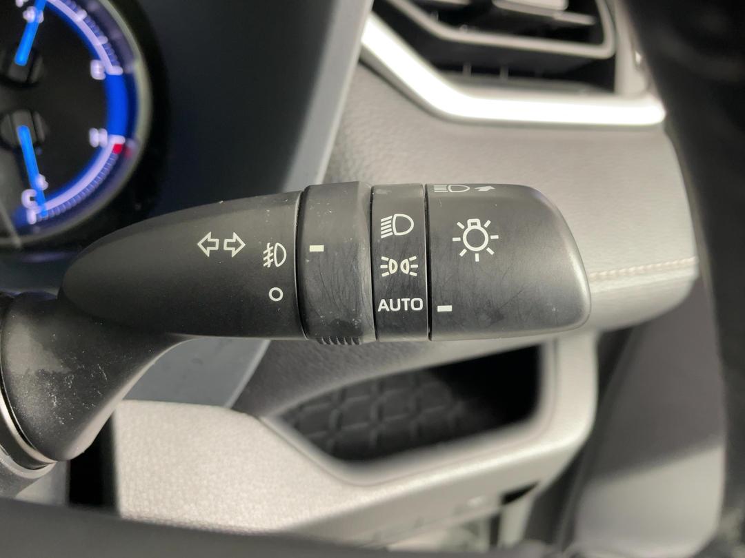 Photo '37' of Toyota Rav4