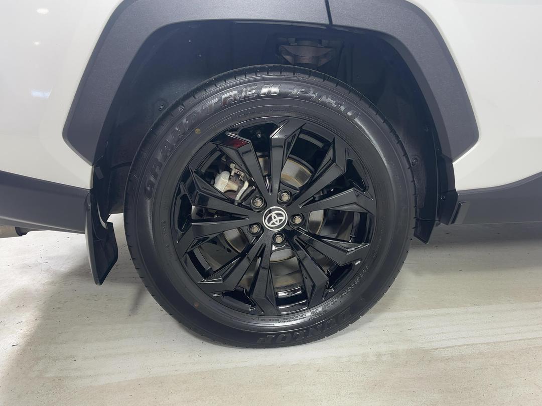 Photo '12' of Toyota Rav4