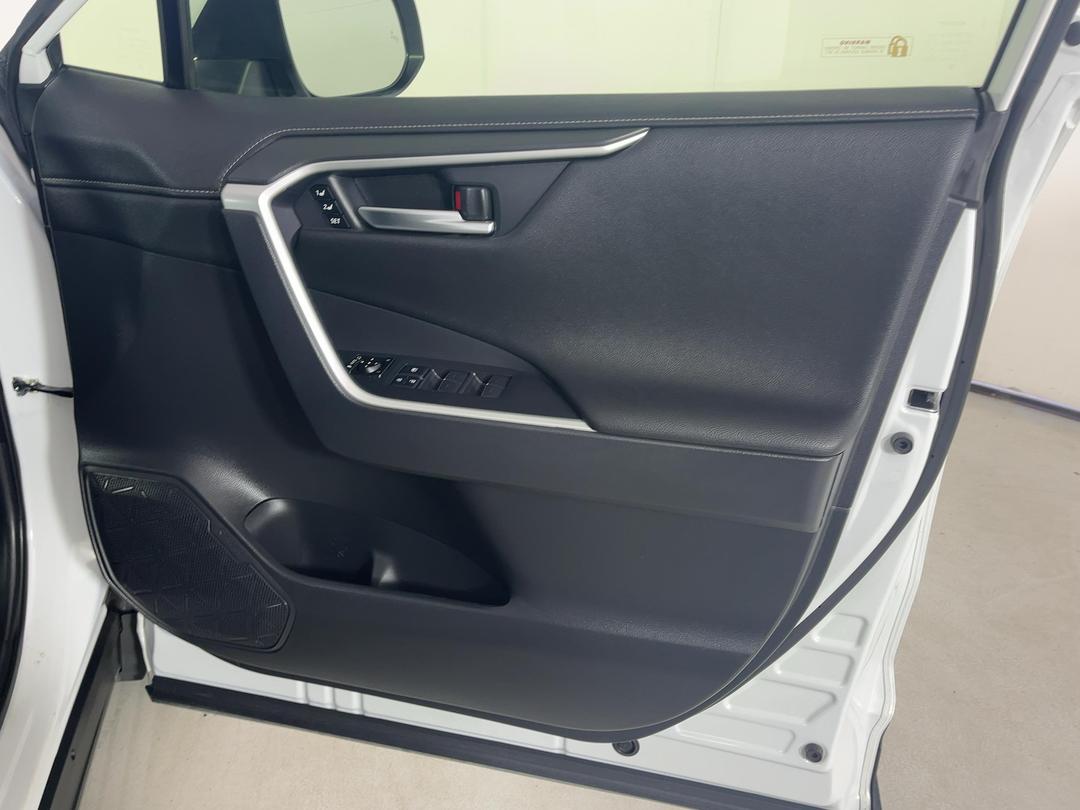 Photo '15' of Toyota Rav4