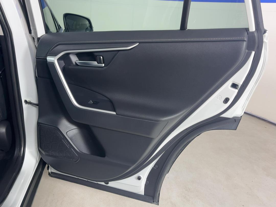 Photo '19' of Toyota Rav4