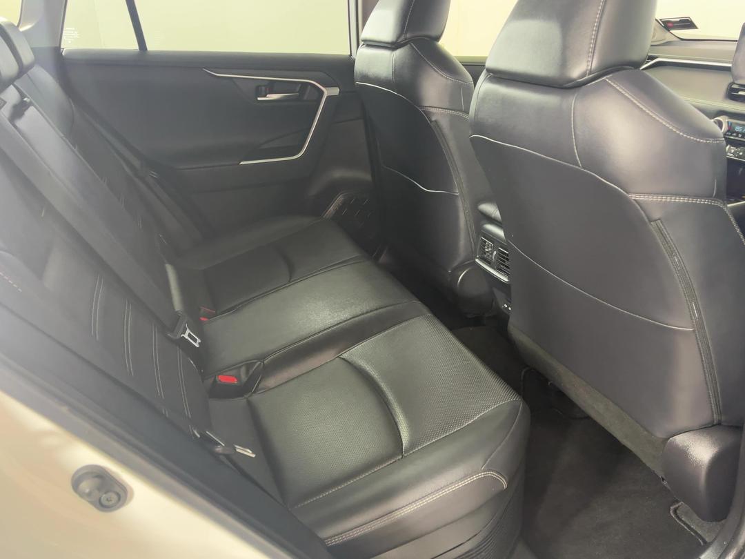 Photo '20' of Toyota Rav4