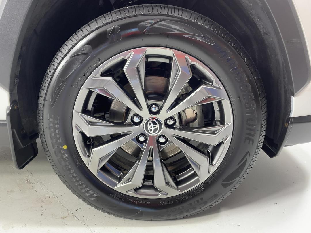 Photo '9' of Toyota Rav4