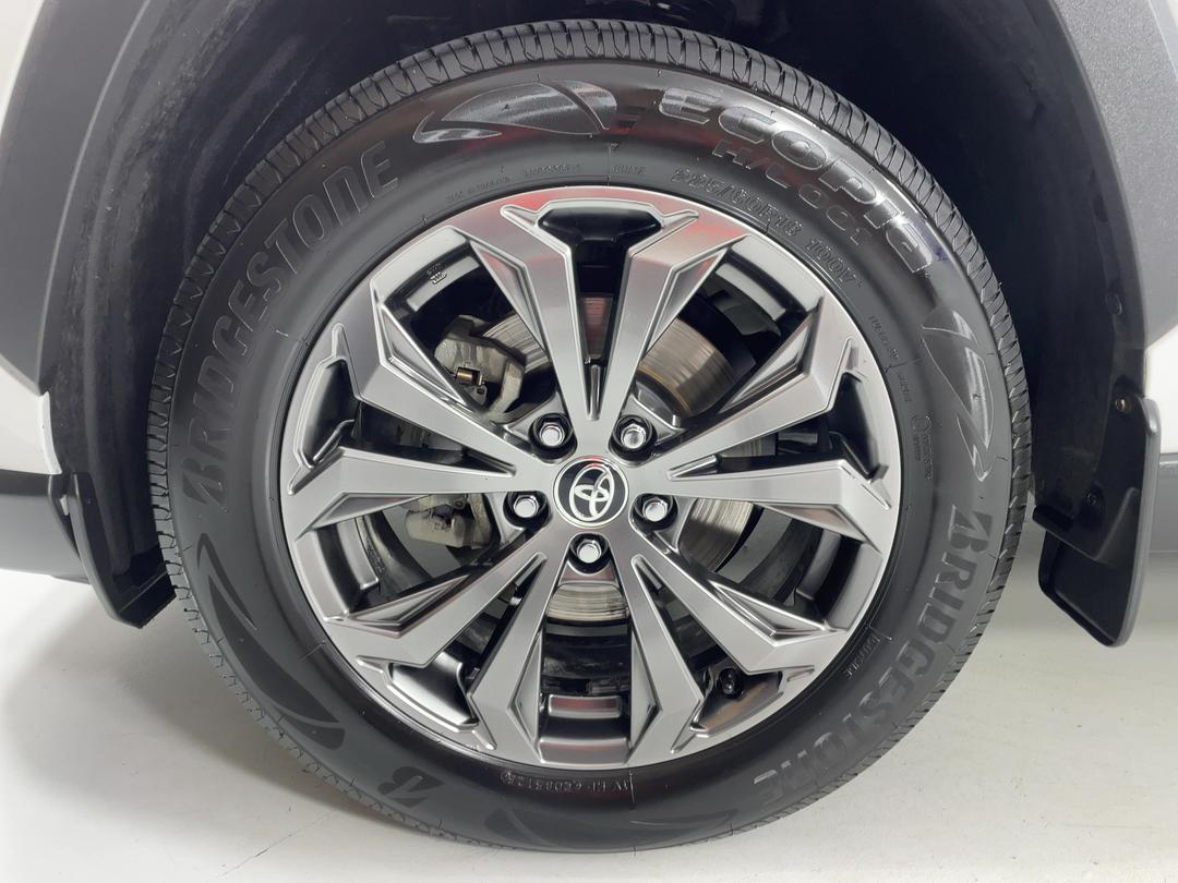 Photo '10' of Toyota Rav4