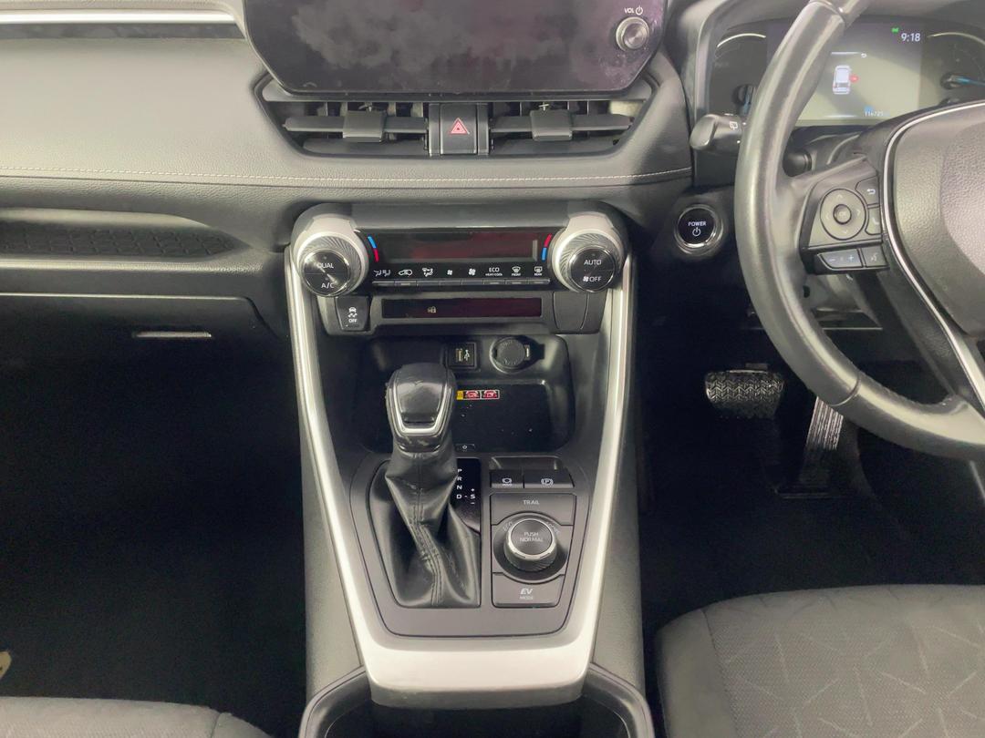 Photo '18' of Toyota Rav4