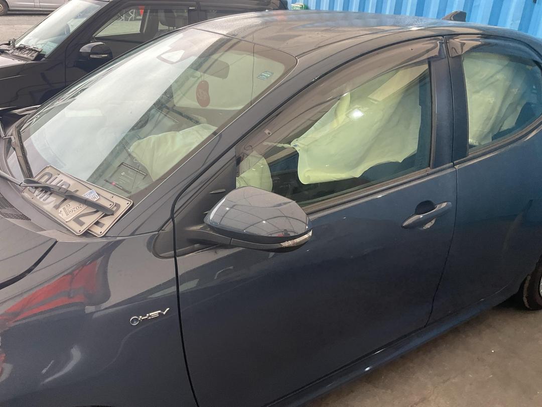 Photo '9' of Toyota Yaris GX