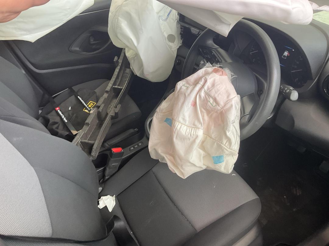 Photo '21' of Toyota Yaris GX