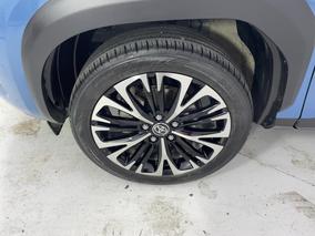 Photo '10' of Toyota Yaris Cross