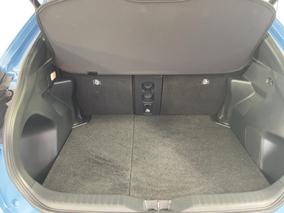 Photo '14' of Toyota Yaris Cross
