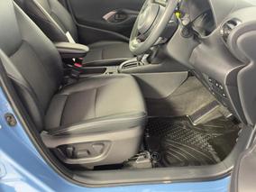 Photo '16' of Toyota Yaris Cross