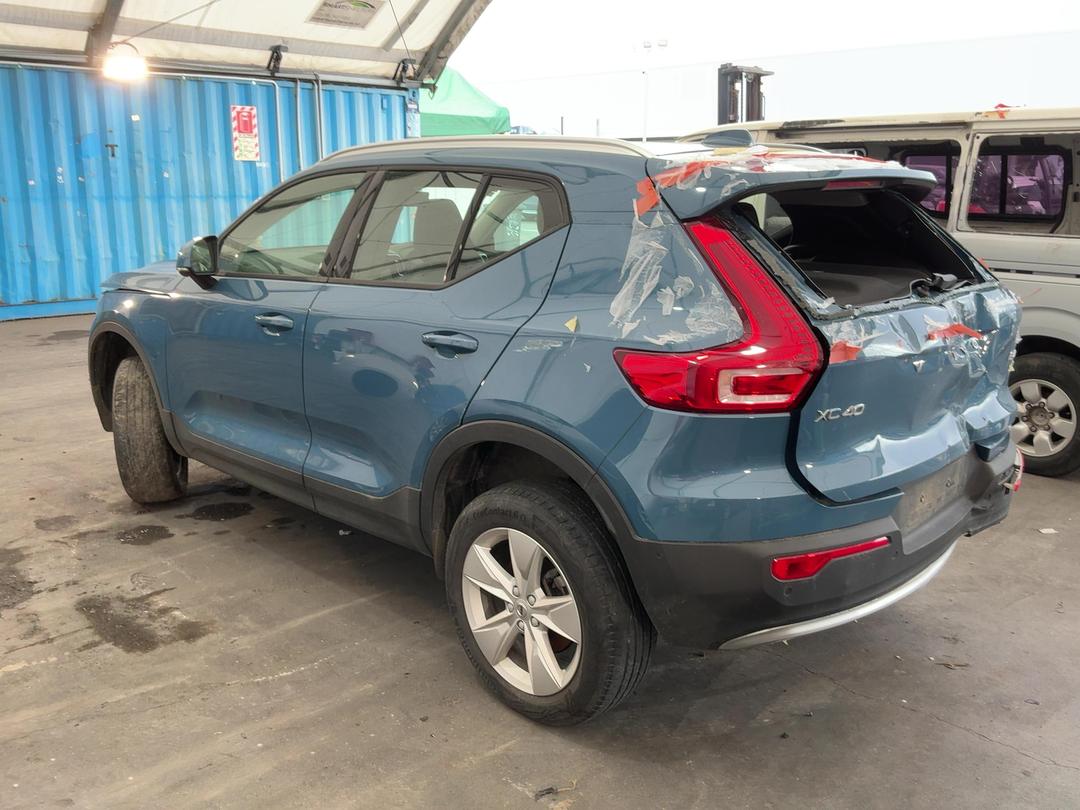 Photo '7' of Volvo XC40 B4 Plus Photo '7' of Volvo XC40 B4 Plus