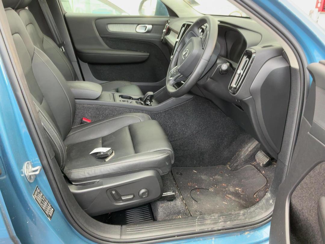 Photo '14' of Volvo XC40 B4 Plus Photo '14' of Volvo XC40 B4 Plus