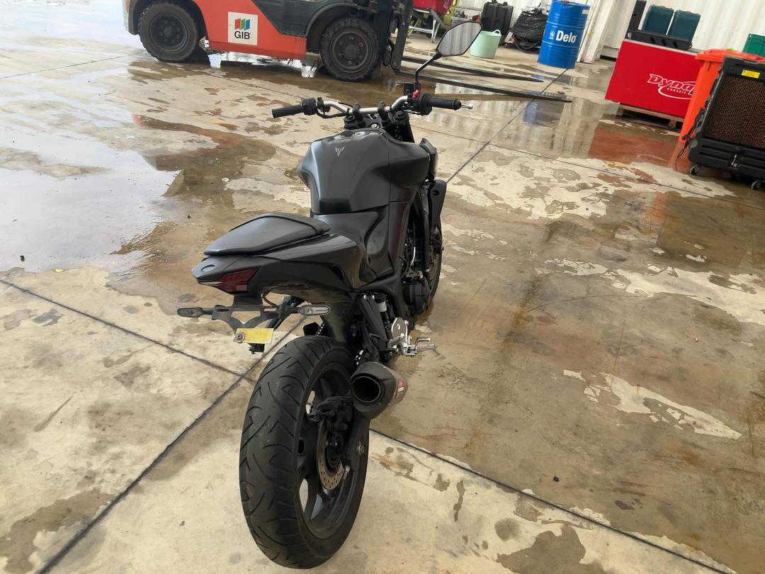 Photo '3' of Yamaha MT03LA P