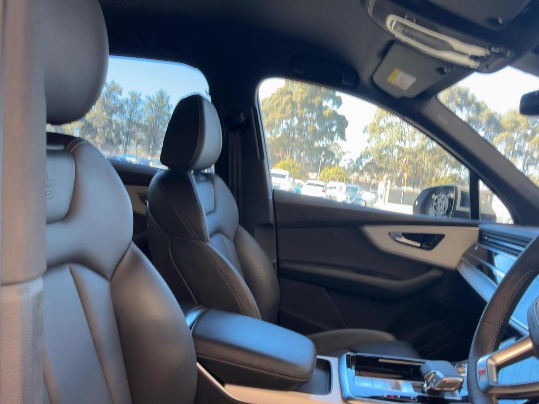 Photo '19' of Audi Q7 50 TDI S Line Photo '19' of Audi Q7 50 TDI S Line