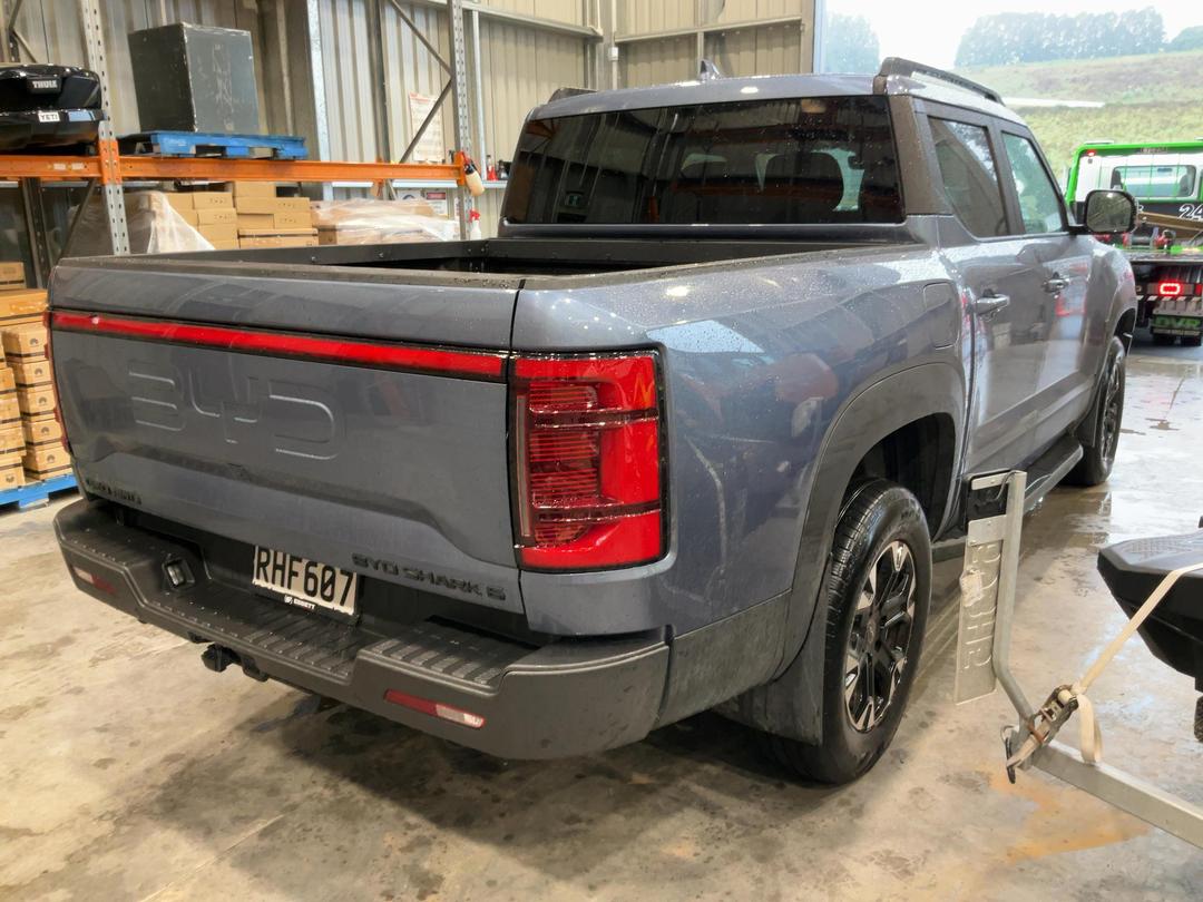 Photo '5' of BYD Shark 6 Premium 1.5T Phev AW