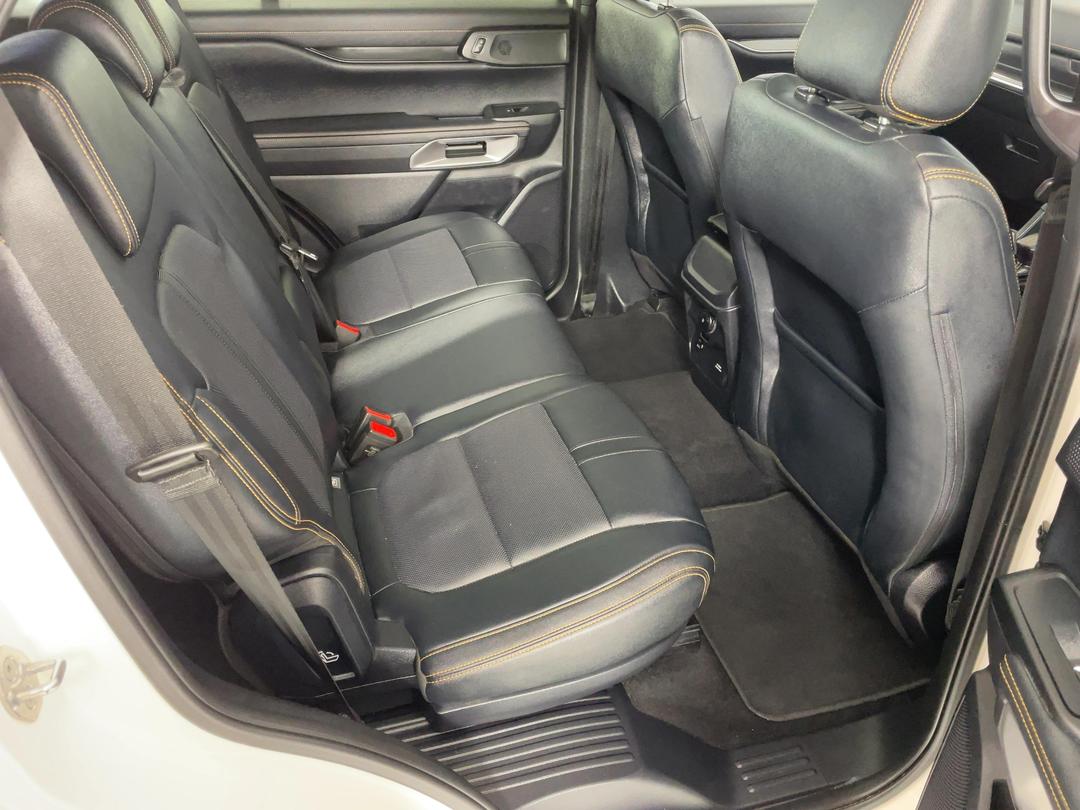 Photo '20' of Ford Everest