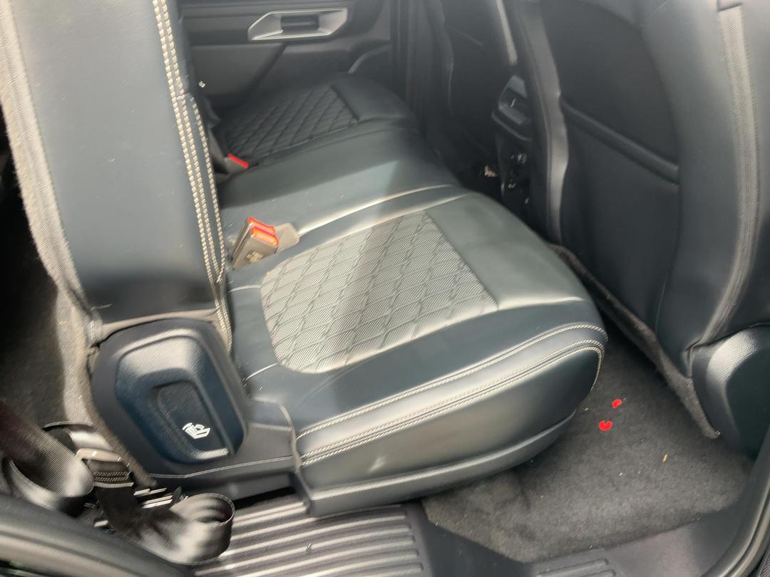 Photo '25' of Ford Everest Black Edition Photo '25' of Ford Everest Black Edition