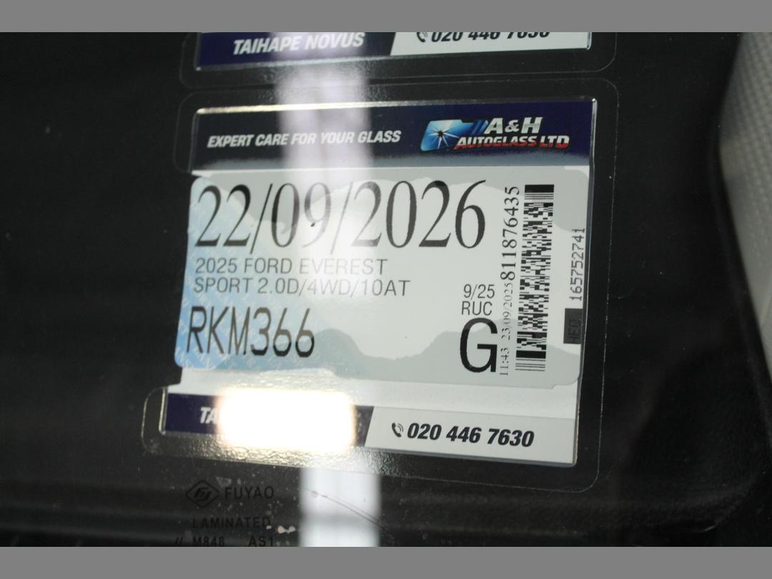 Photo '11' of Ford Everest Sport Photo '11' of Ford Everest Sport