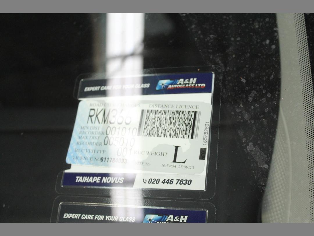 Photo '12' of Ford Everest Sport Photo '12' of Ford Everest Sport