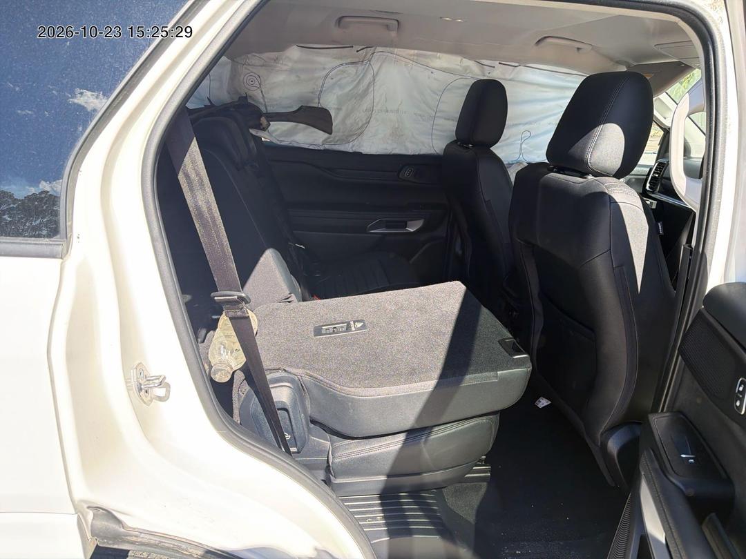 Photo '6' of Ford Everest Sport Photo '6' of Ford Everest Sport
