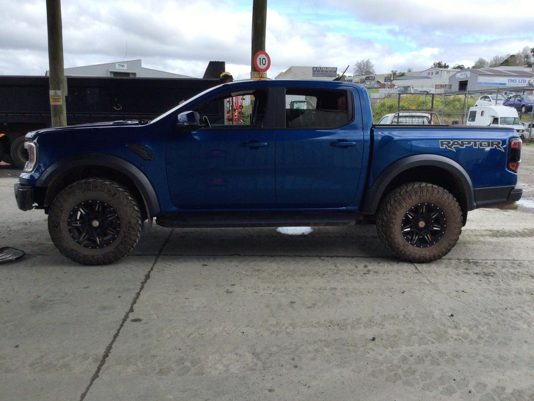 Photo '4' of Ford Ranger Raptor Photo '4' of Ford Ranger Raptor