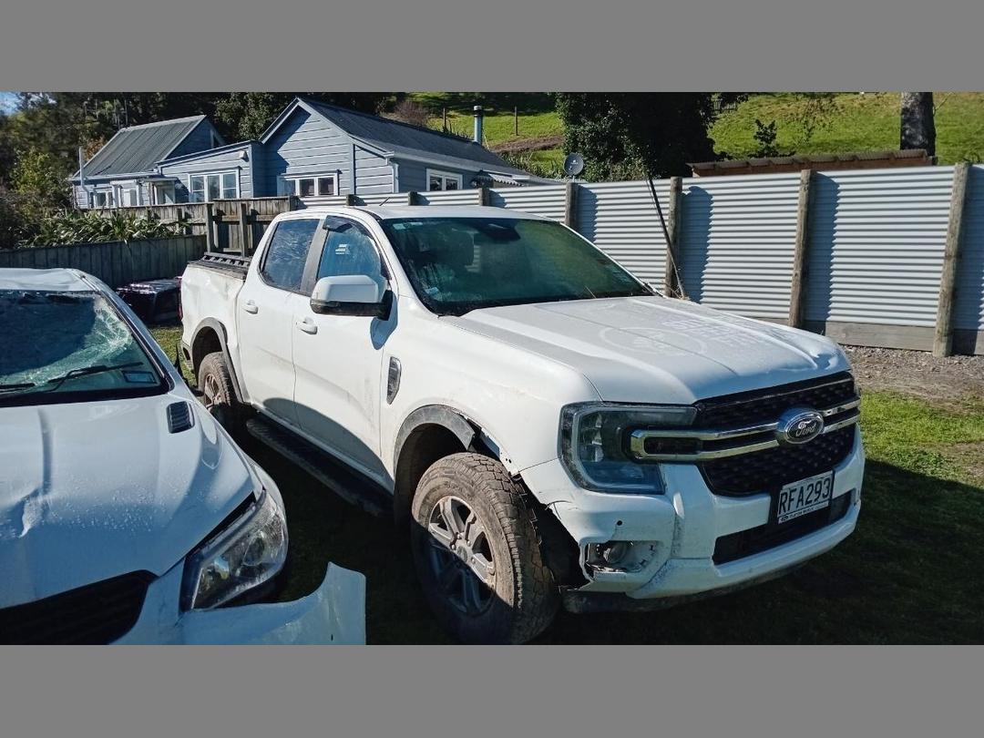 Photo '7' of Ford Ranger XLT Double CAB W/SA Photo '7' of Ford Ranger XLT Double CAB W/SA