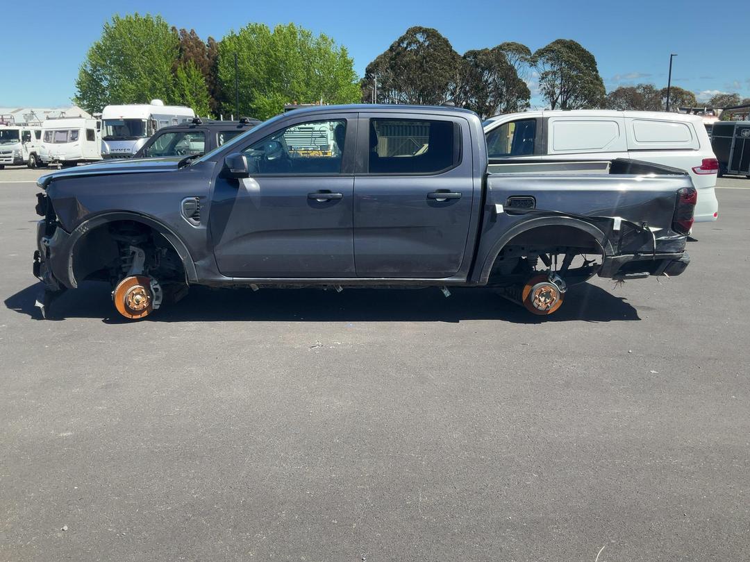 Photo '5' of Ford Ranger XLT Double CAB W/SA Photo '5' of Ford Ranger XLT Double CAB W/SA