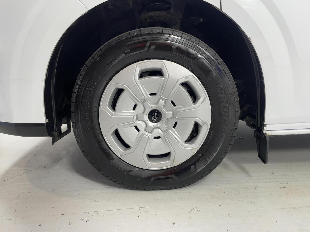 Photo '10' of Ford Transit