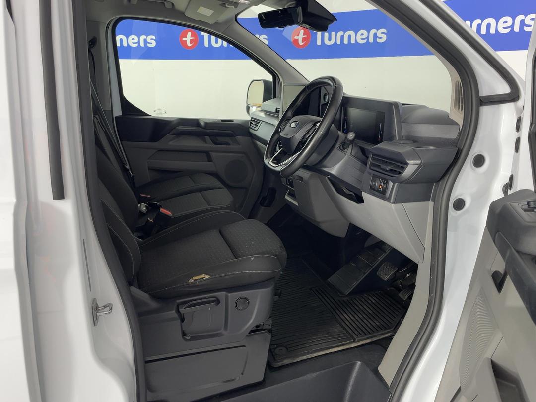 Photo '16' of Ford Transit