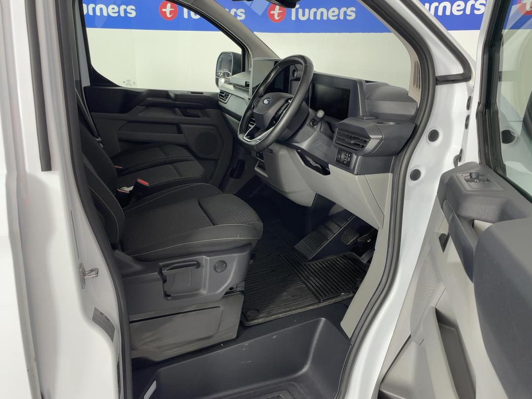 Photo '16' of Ford Transit