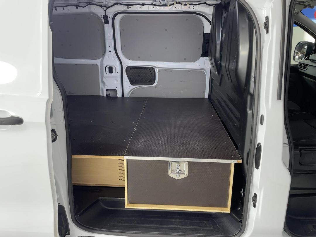 Photo '19' of Ford Transit