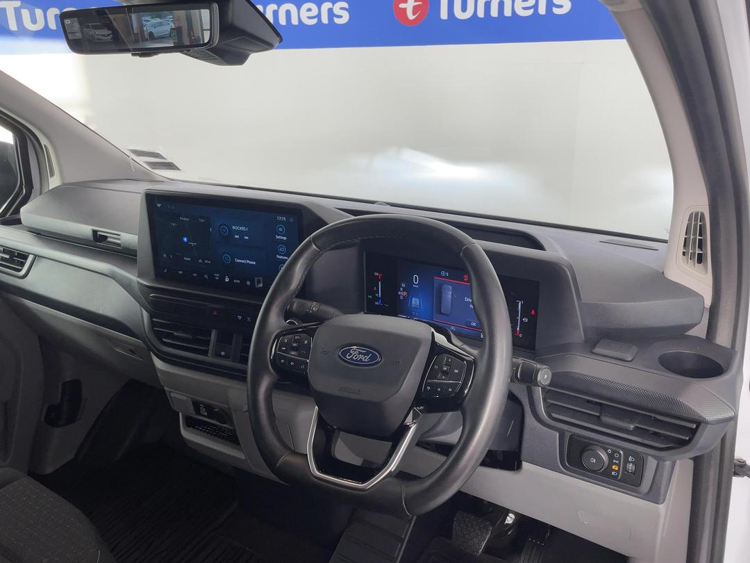 Photo '17' of Ford Transit