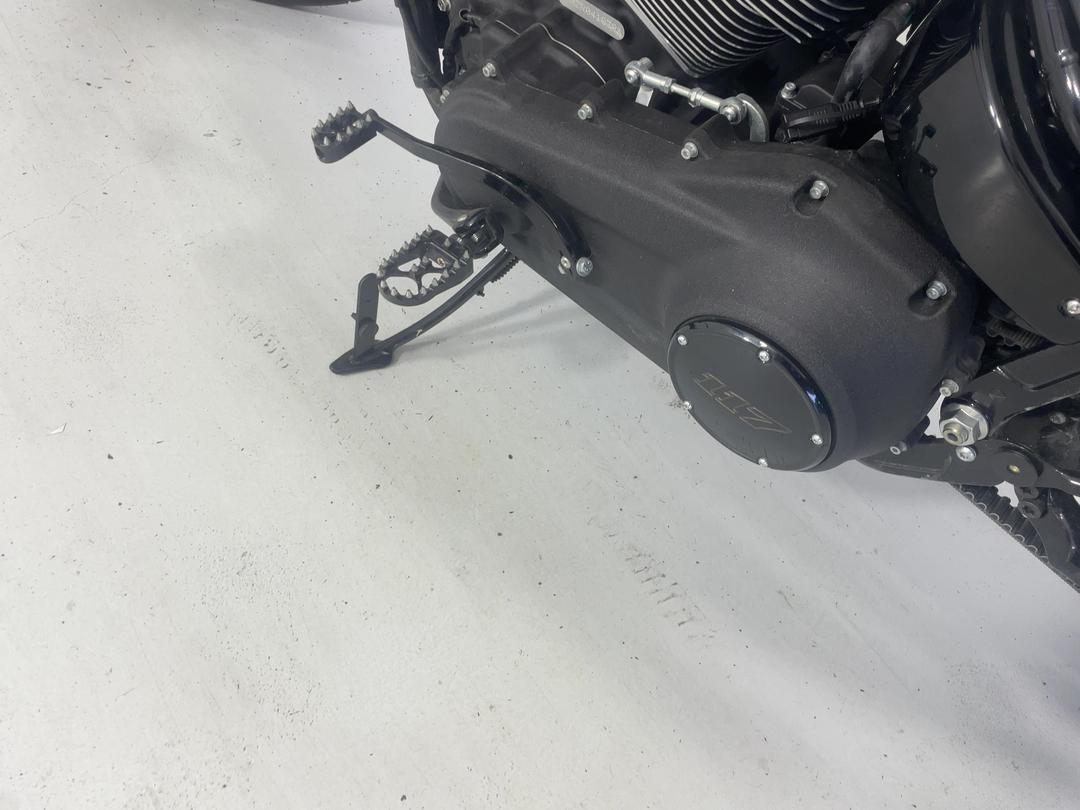 Photo '20' of Harley Davidson Softail 24 LOW Rider ST Photo '20' of Harley Davidson Softail 24 LOW Rider ST
