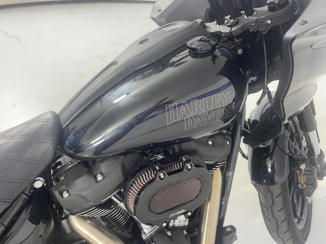 Photo '29' of Harley Davidson Softail 24 LOW Rider ST Photo '29' of Harley Davidson Softail 24 LOW Rider ST