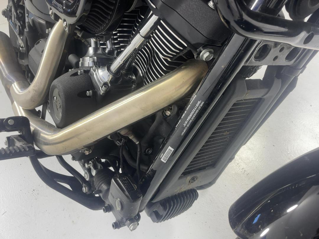 Photo '31' of Harley Davidson Softail 24 LOW Rider ST Photo '31' of Harley Davidson Softail 24 LOW Rider ST