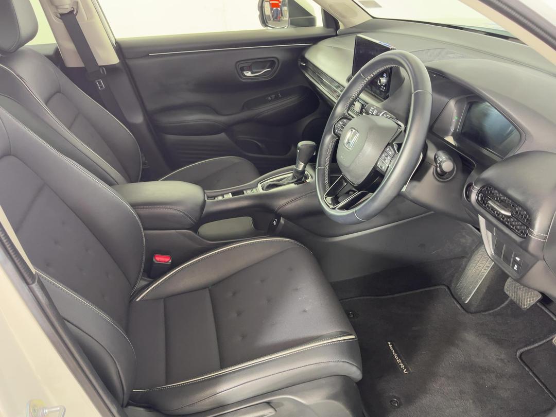 Photo '16' of Honda ZRV