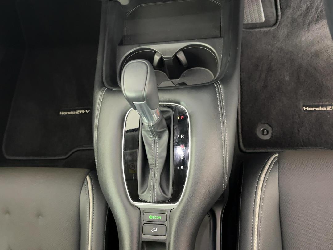 Photo '18' of Honda ZRV
