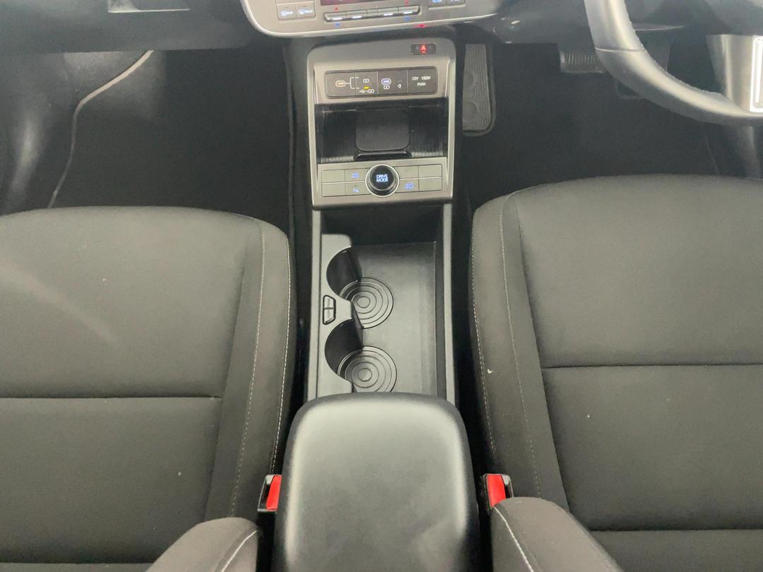 Photo '18' of Hyundai Kona