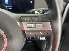 Photo '24' of Hyundai Kona