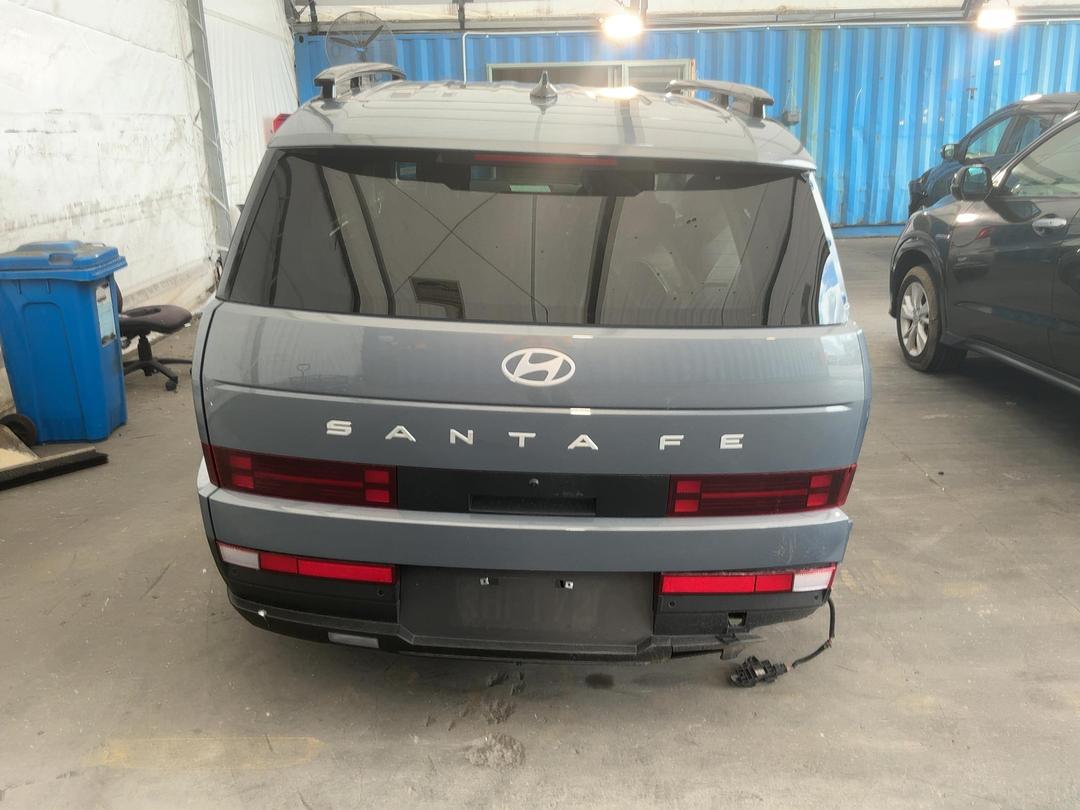 Photo '11' of Hyundai Santa FE Elite 2.5T AWD Photo '11' of Hyundai Santa FE Elite 2.5T AWD