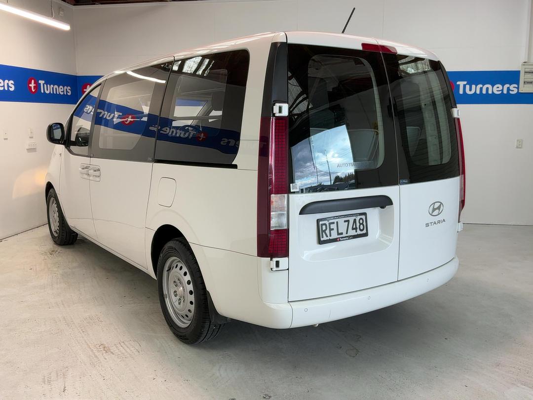 Photo '5' of Hyundai Staria Load