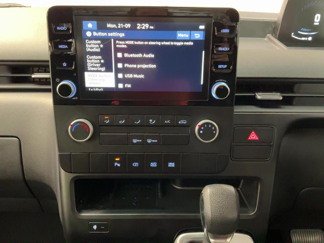 Photo '18' of Hyundai Staria Load