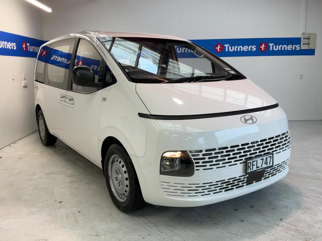 Photo '1' of Hyundai Staria Load