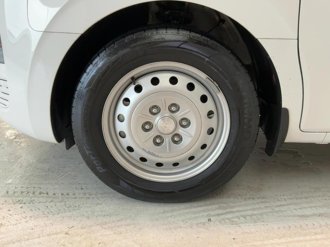 Photo '10' of Hyundai Staria Load