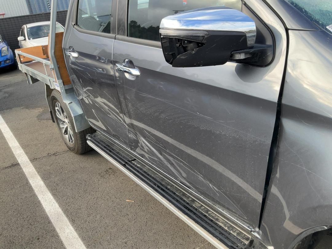 Photo '11' of Isuzu D-MAX LS Double CAB 4WD F/