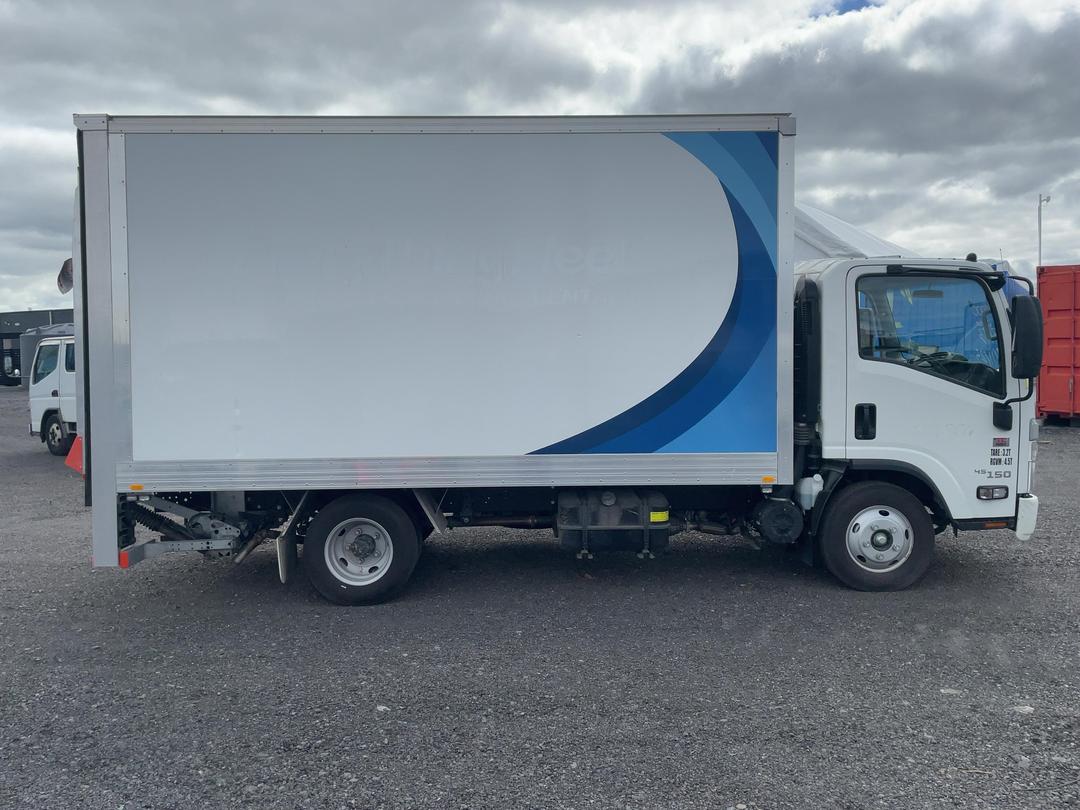 Photo '3' of Isuzu NNR Box Body