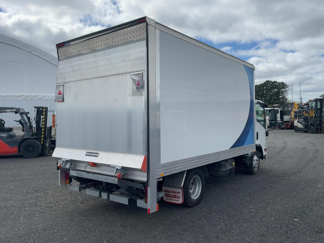 Photo '4' of Isuzu NNR Box Body