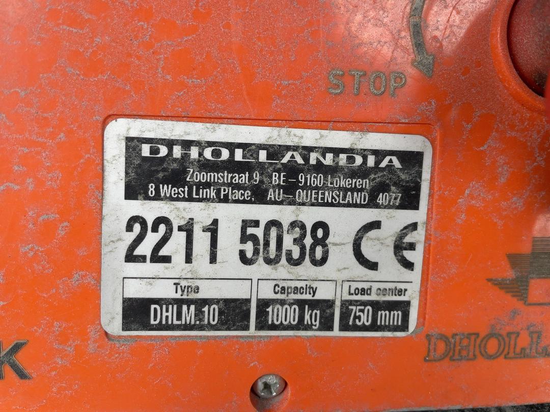Photo '22' of Isuzu NNR Box Body