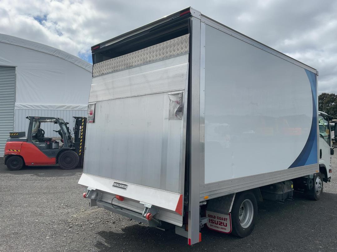 Photo '25' of Isuzu NNR Box Body