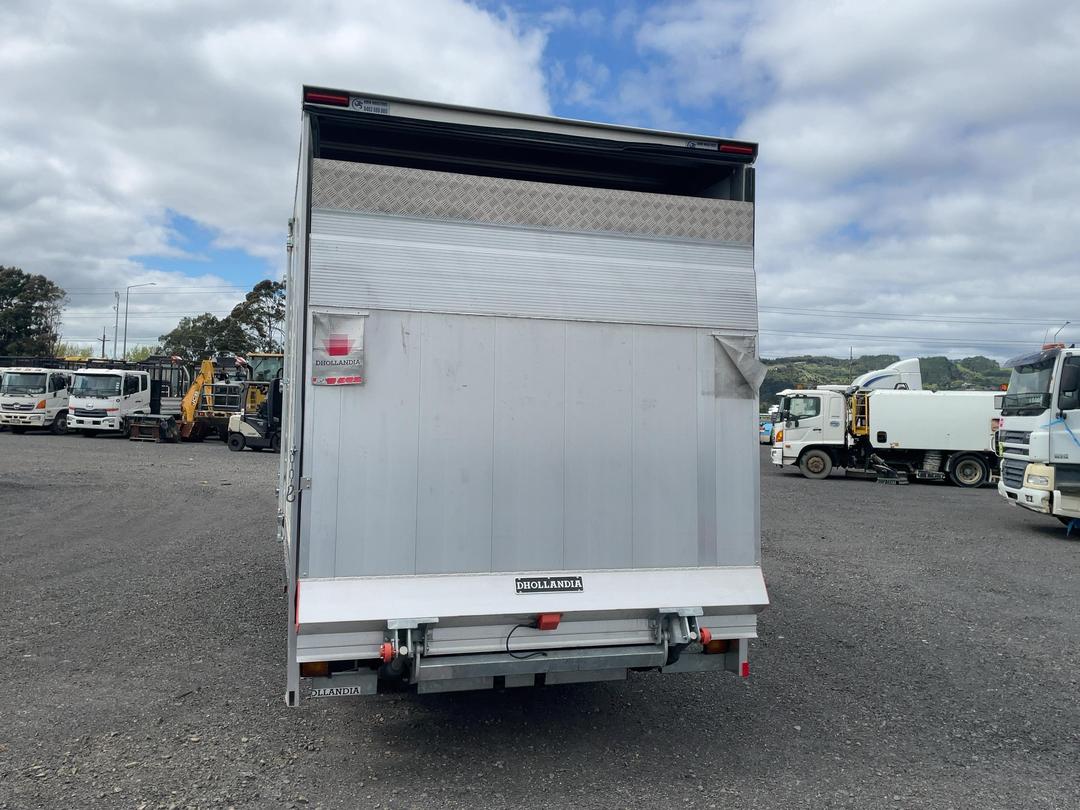 Photo '26' of Isuzu NNR Box Body
